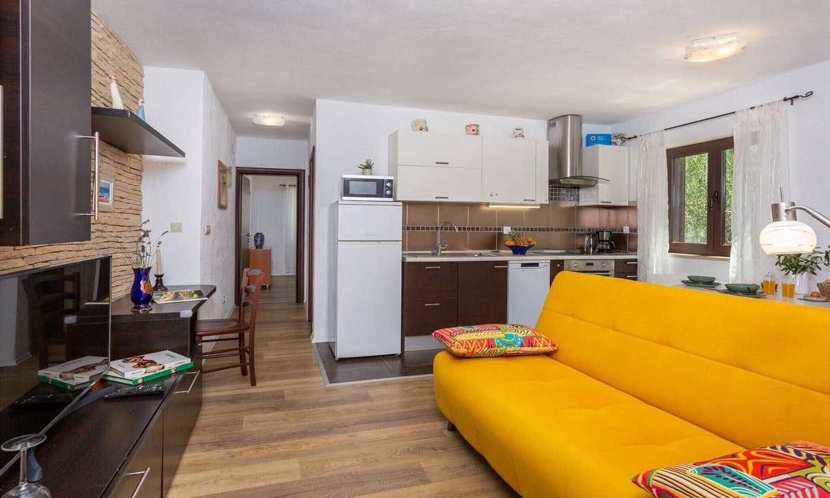 Njivice Apartment | 1 Bedroom apartment with terrace