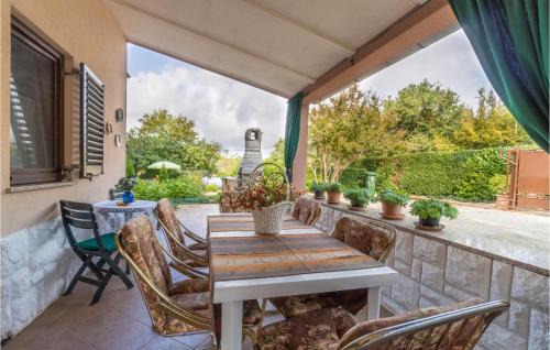 Pavicini Apartment | 1 Bedroom Awesome Apartment In Pavicini