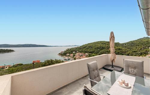 Mali Iz Apartment | 1 Bedroom Beautiful Apartment In Veli Iz