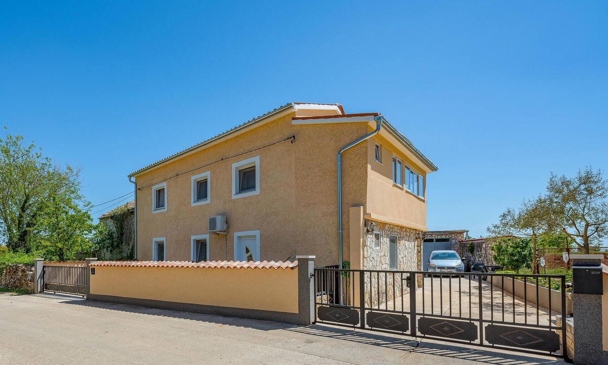 Divsici Apartment | 1 bedroom cozy apartment in Divsici