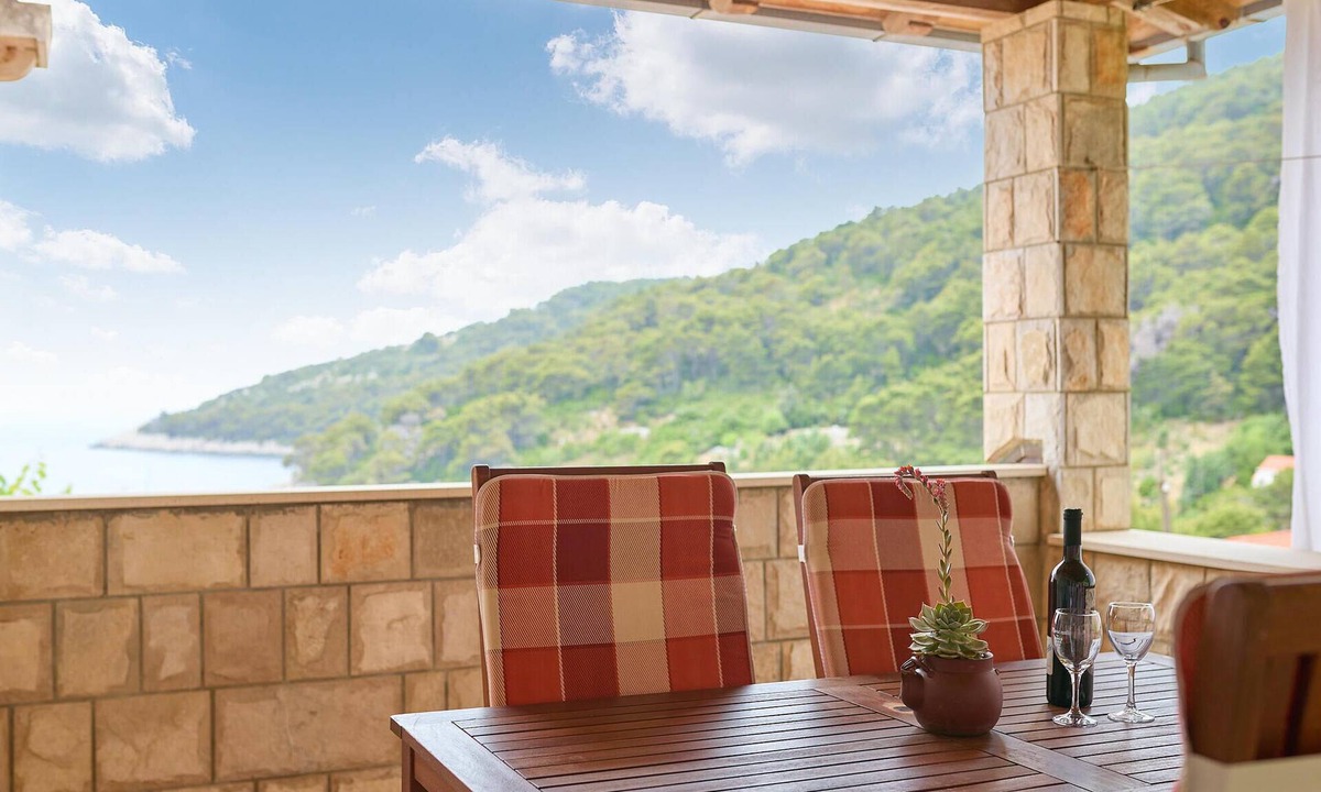 Saplunara Apartment | 1 bedroom pet friendly apartment in Saplunara