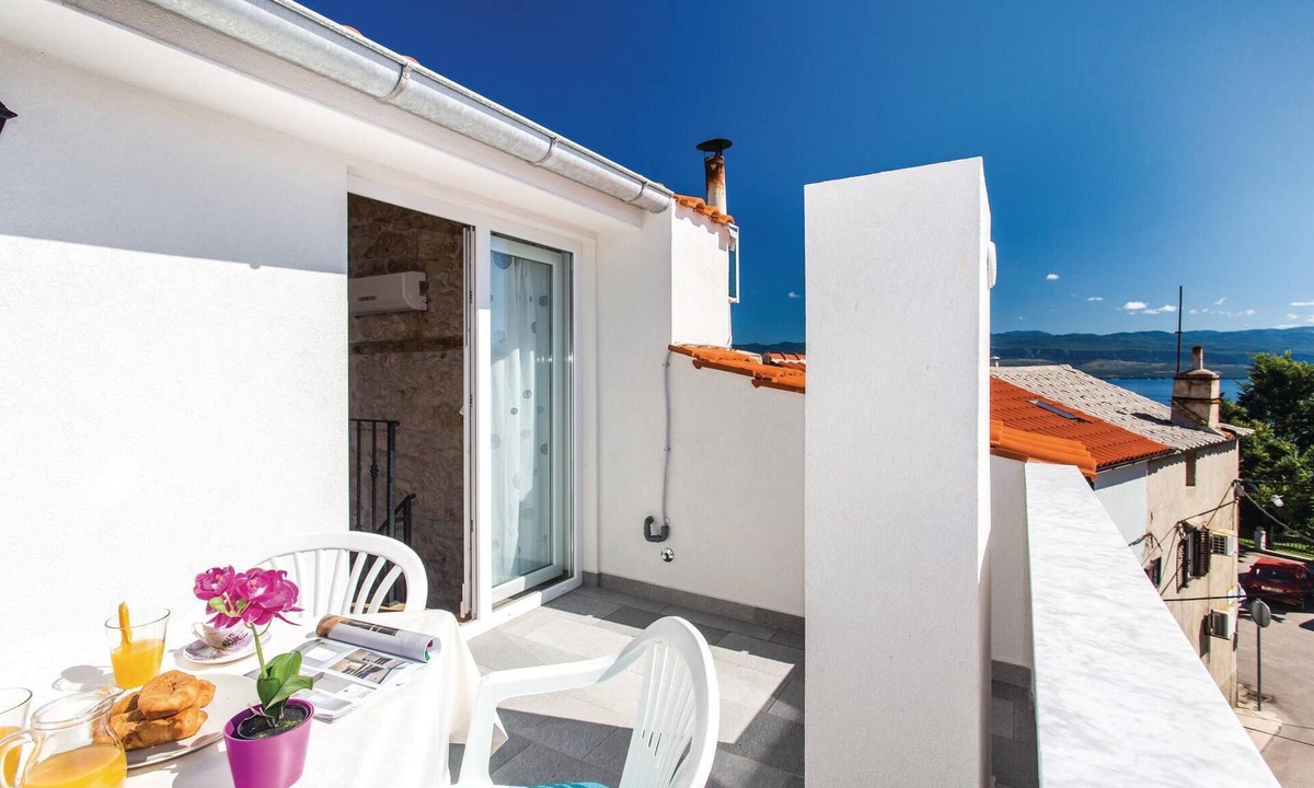 Vrbnik Apartment | 1 bedroom stunning apartment in Vrbnik