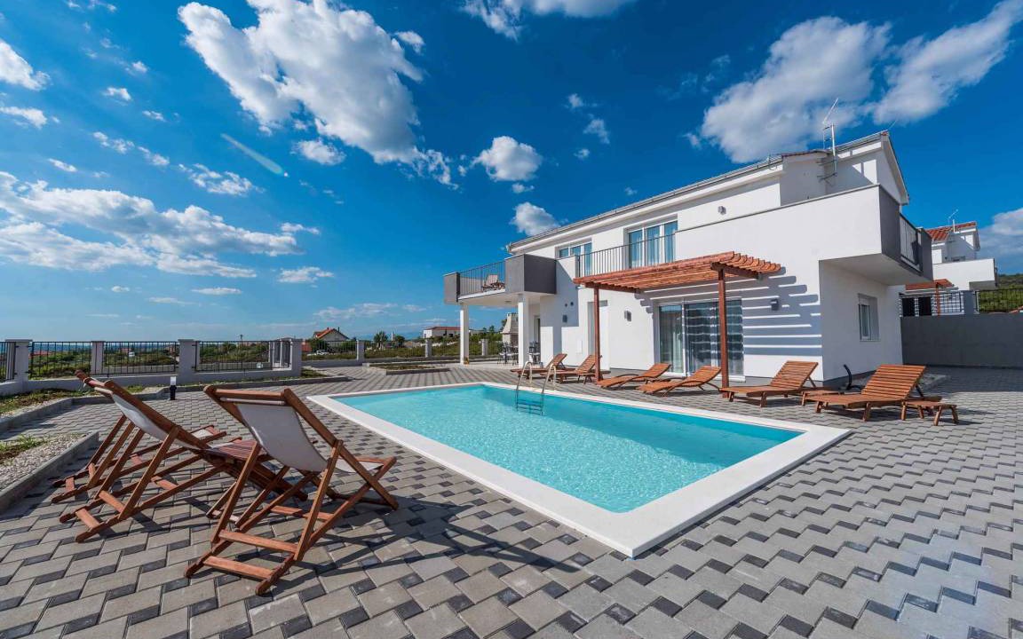 Debeljak Villa | 190 m² Villa ∙ 4 bedrooms ∙ 9 guests