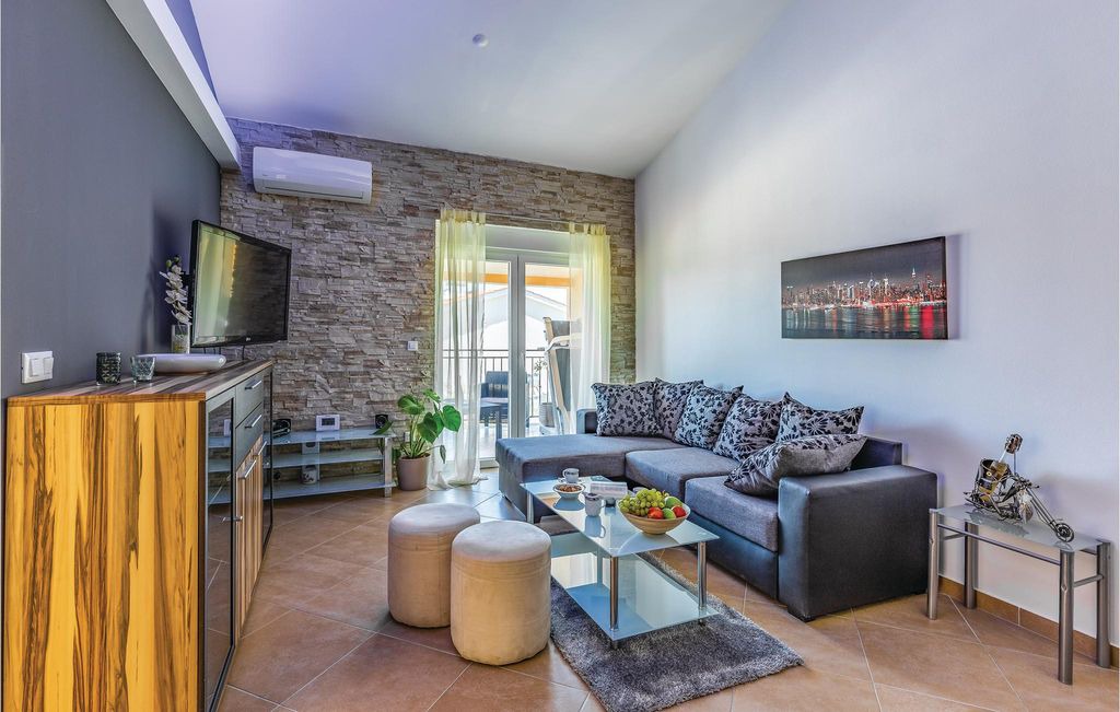 Radosi kod Zbandaja Apartment | 2 bedroom accommodation in Radosi kod Zbandaja