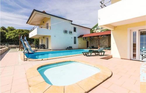 Viskovici Apartment | 2 Bedroom Amazing Apartment In Labin