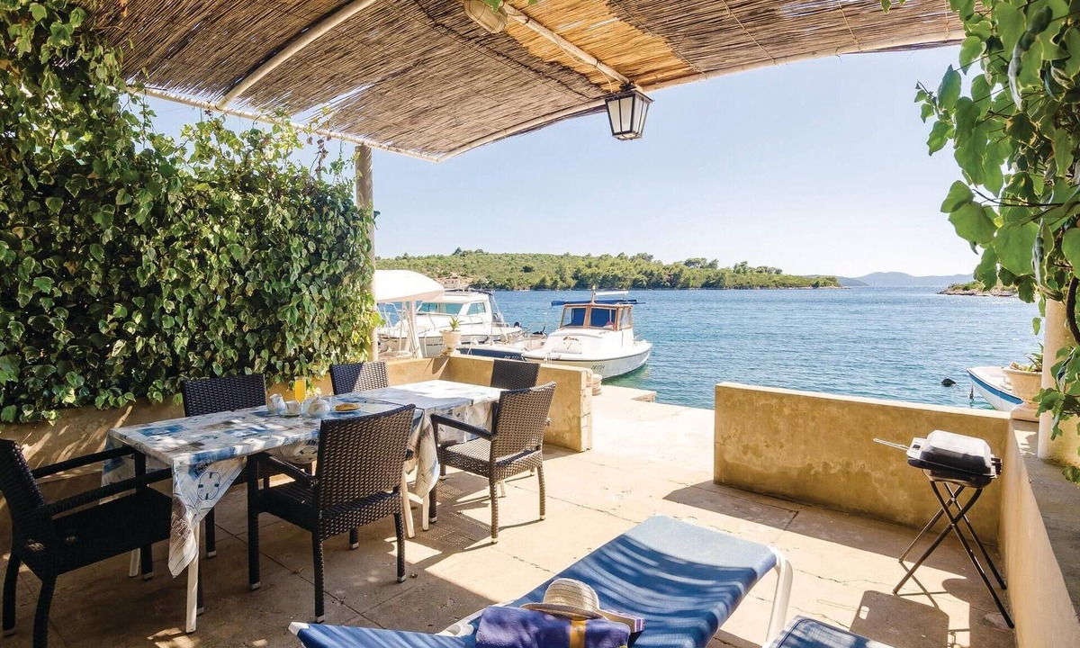 Banici Apartment | 2 bedroom awesome apartment in Slano
