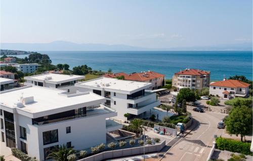Zidarici Apartment | 2 Bedroom Stunning Apartment In Malinska