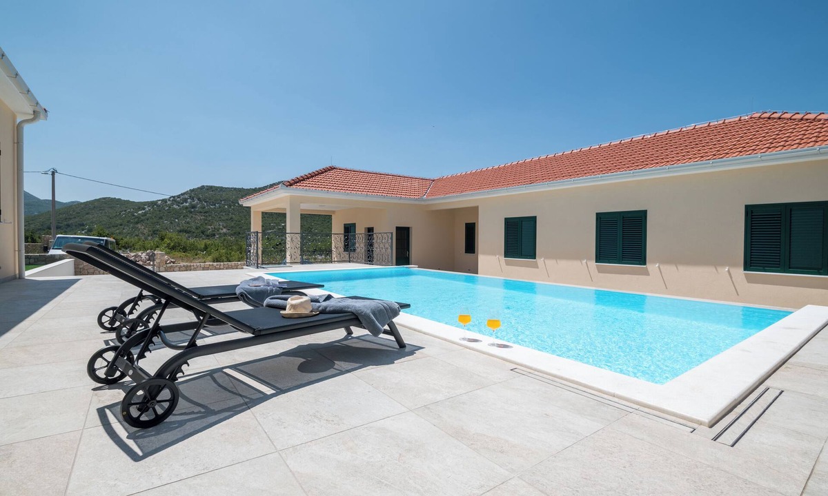 Zavala House | 2 private villas + pool near Slano near Dubrovnik for up to 14 people