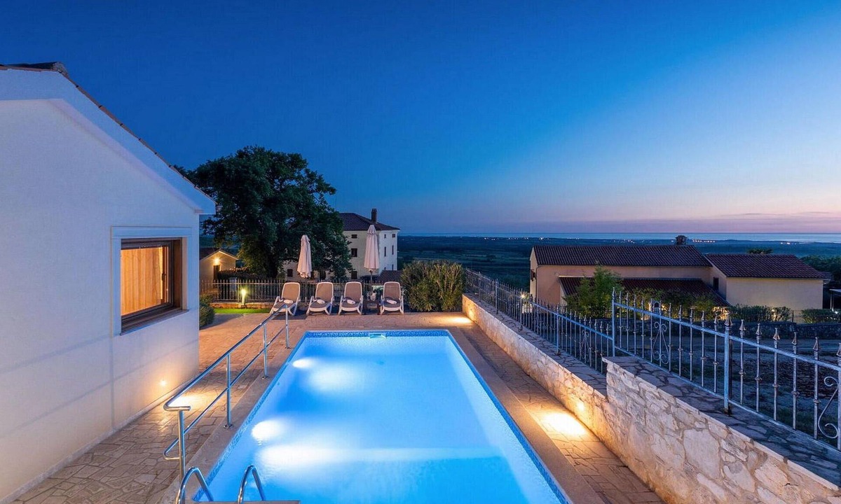 Markovac House | 3 bedroom accommodation in Visnjan