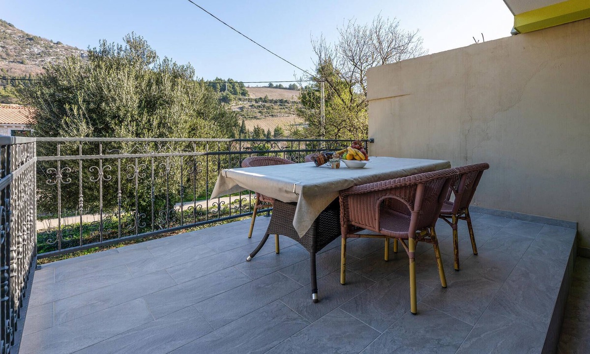 Kremena House | 3 bedroom cozy home in Kremena
