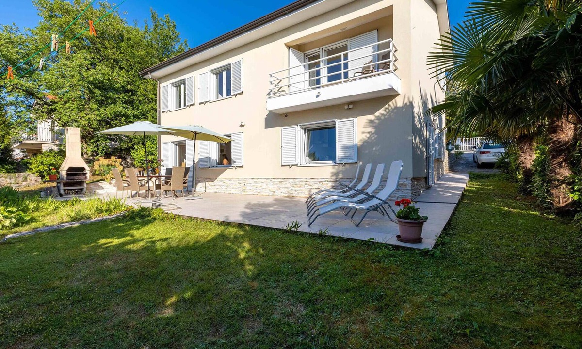 Milcetici House | 3 bedroom pet friendly home in Malinska