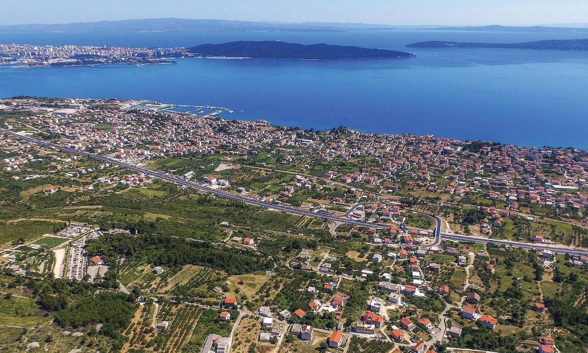 Kastel Gomilica Apartment | 3 bedroom stunning apartment in Kastel Gomilica