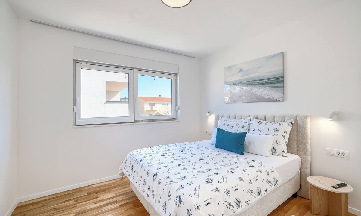 Vrsi Villa | 3-bedroom villa in nice Vrsi with an AC in each room and a heated pool