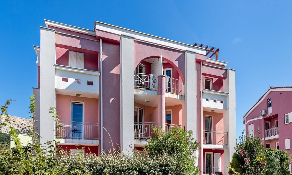 Jurandvor Apartment | 350 metres to the great long beach in Baska
