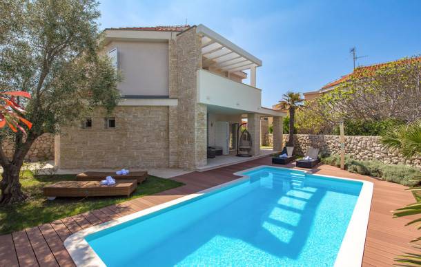 Kolanjski Gajac House | 4 bedroom accommodation in Kolanjski Gajac