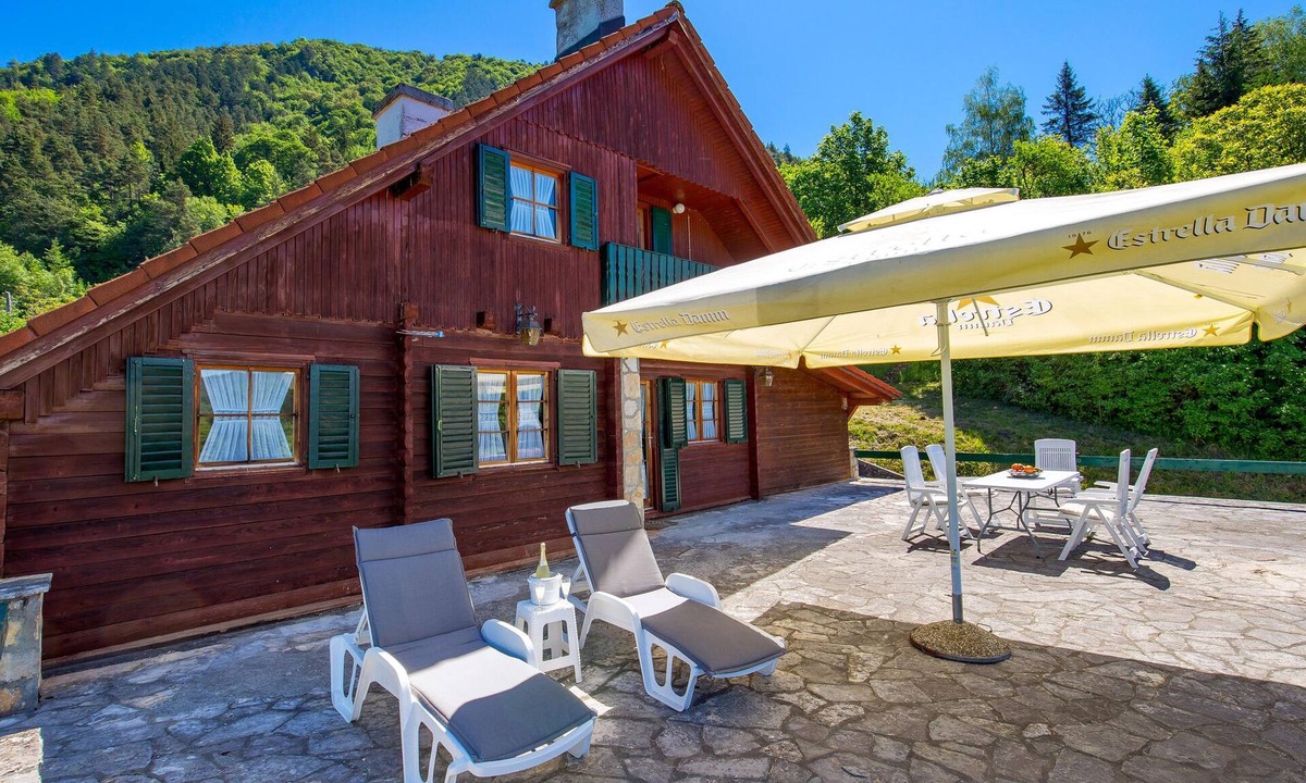 Brod Moravice House | 4 bedroom cozy home in Podstene