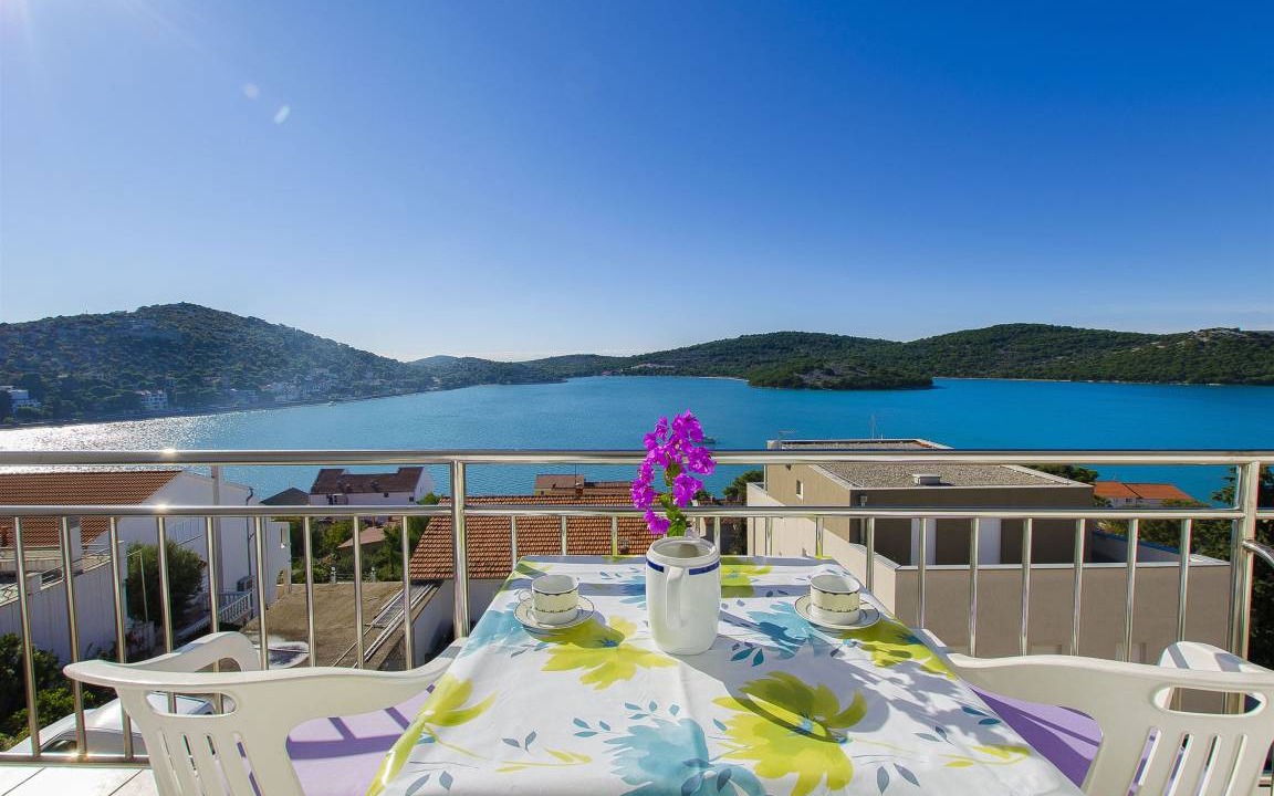 Tijesno Apartment | 50 m² Apartment ∙ 2 bedrooms ∙ 5 guests