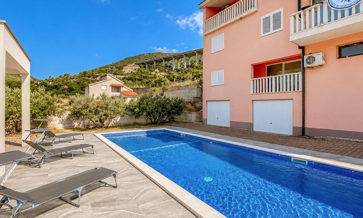Dusina Apartment | 6 bedroom gorgeous apartment in Vrgorac