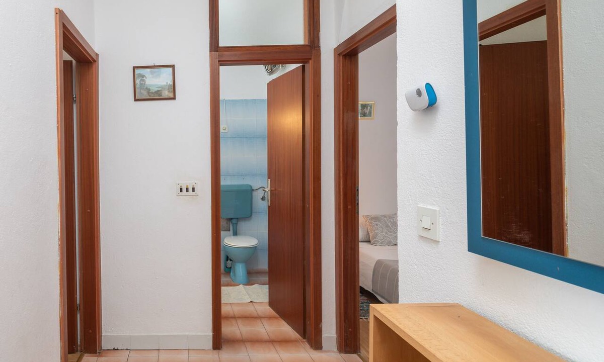 Stobrec Apartment | A 2 apt Near Beach w Patio, Parking and Grill