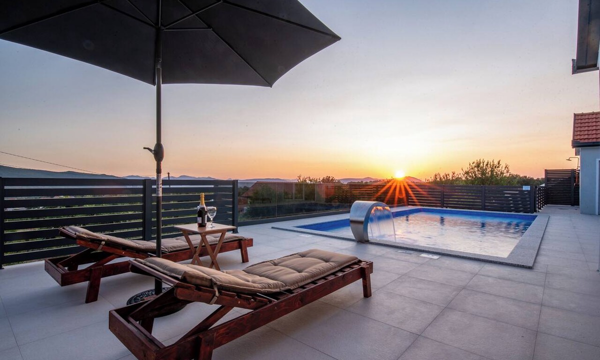 Zavala Villa | A villa with a beautiful view and a saltwater pool near Međugorje