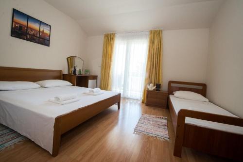 Kastel Stafilic Hotel | airport rooms Manufaktura