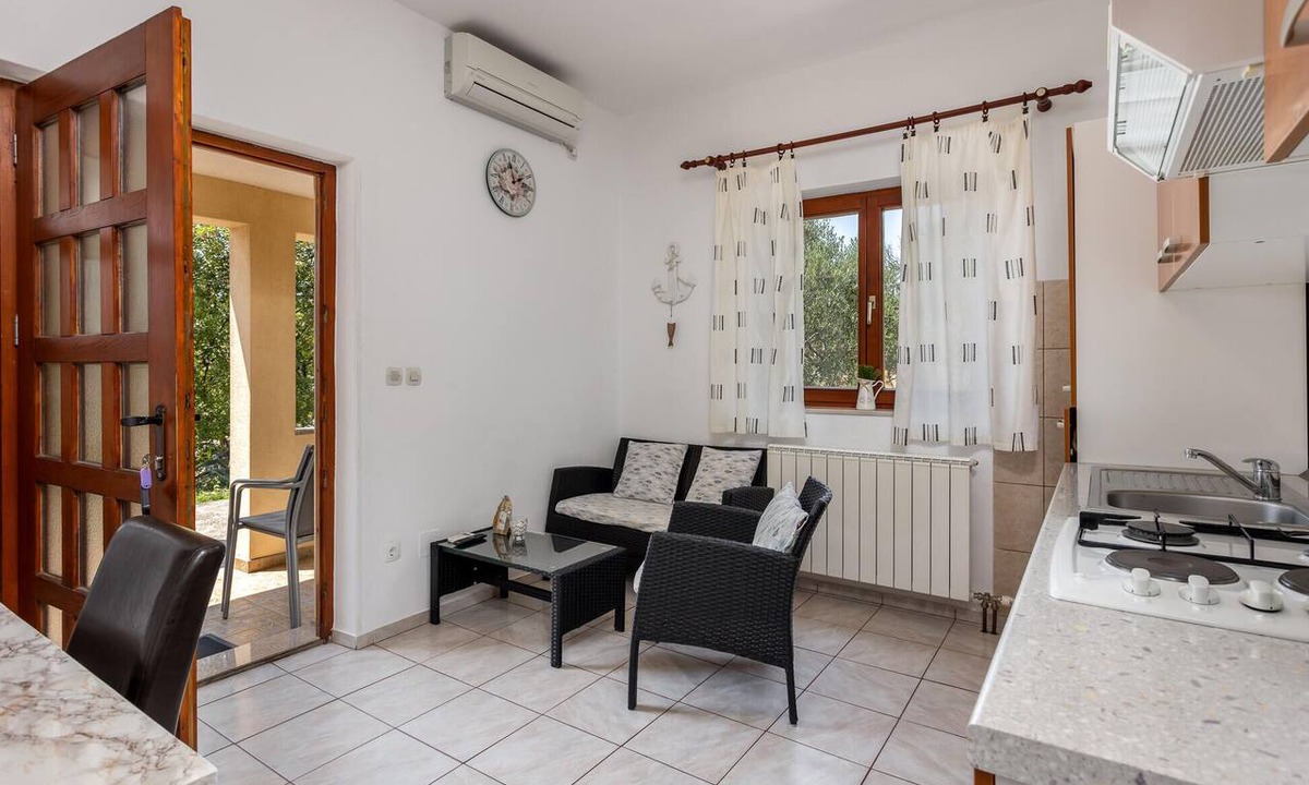 Zurkovo Apartment | Amazing apartment in Kostrena with WiFi