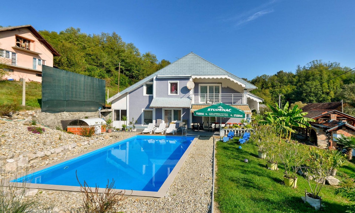 Sveti Ivan Zelina House | Amazing home in Nespes