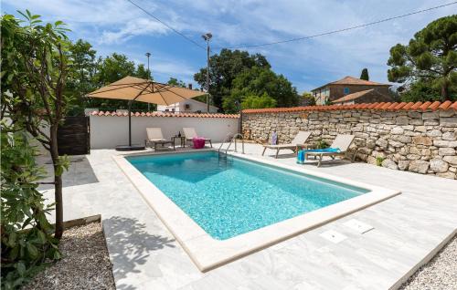 Buici House | Amazing Home In Porec