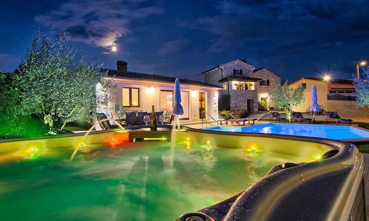 Visnjan House | Amazing home in Porec