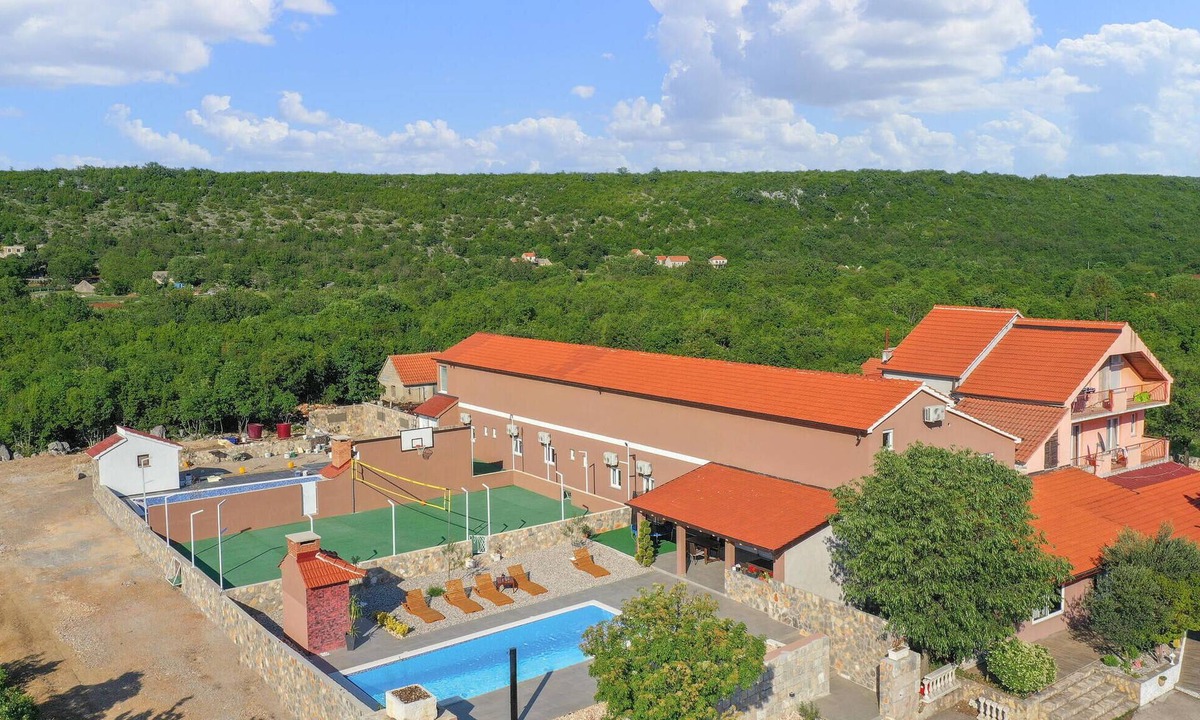 Trilj House | Amazing home in Ugljane