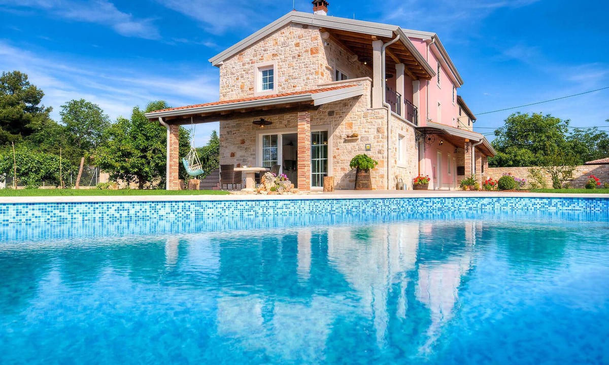 Babici House | Amazing home in Umag with sauna