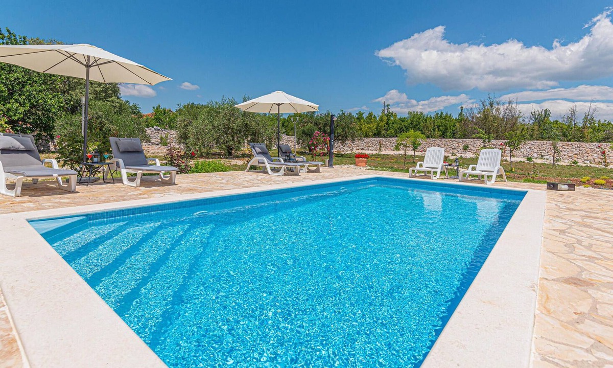 Unesic House | Amazing home in Vinovo Donje