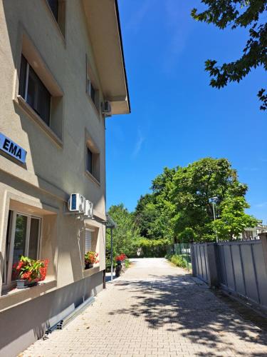 Bezigrad District Apartment | Apartma Ema 1
