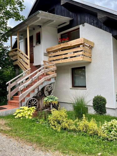 Spodnja Lipnica Apartment | Apartma Pr'Toman