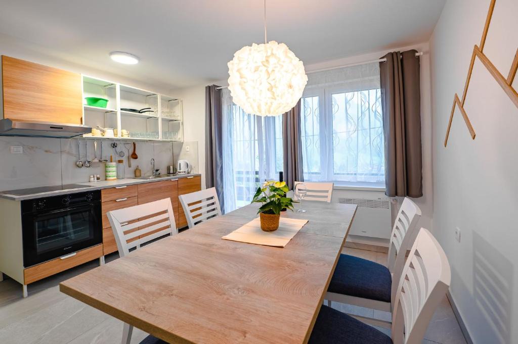 Dovje Apartment | Apartmaji na hribu