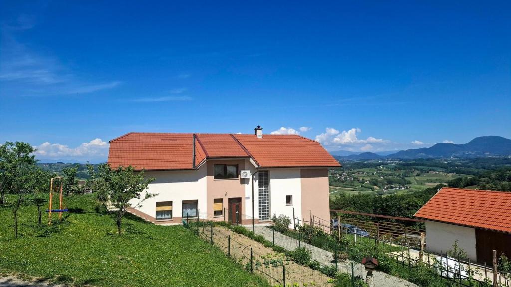 Podcetrtek Apartment | Apartmaji PRI AJHECI