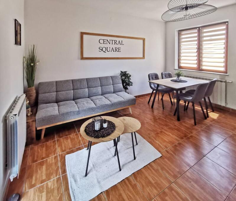 Gospic Apartment | Apartman Central Square