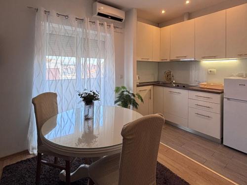 Split Apartment | Apartman Daniela
