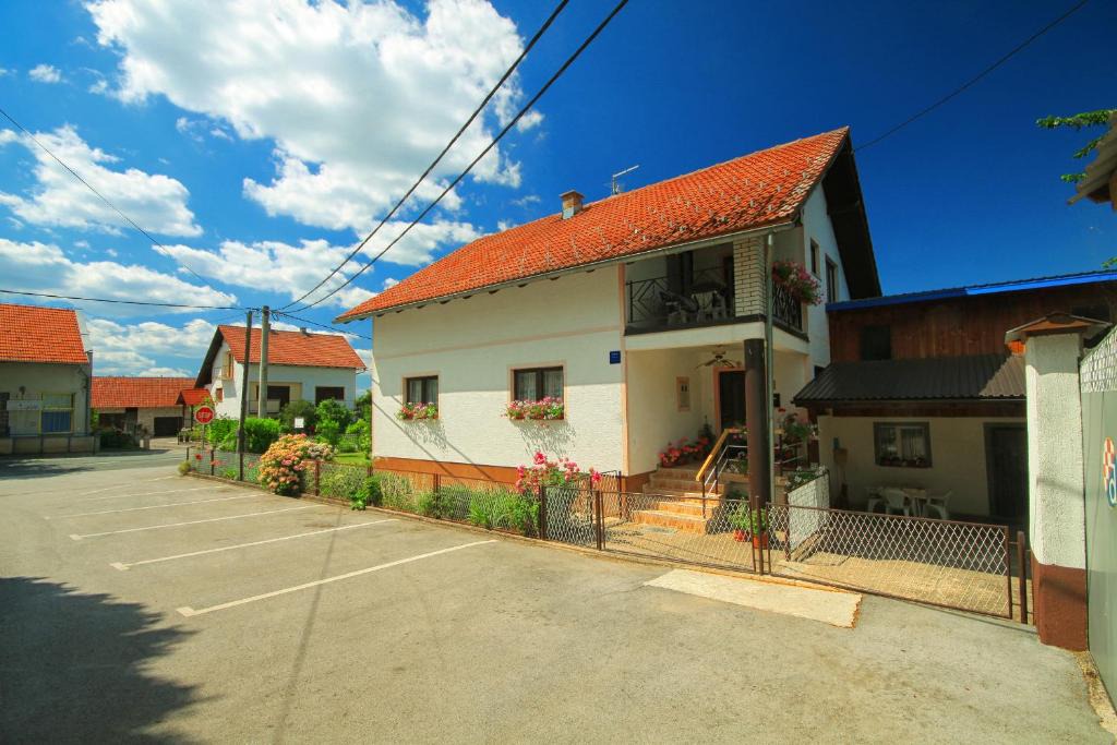 Dreznik Grad Apartment | Apartman Josipa