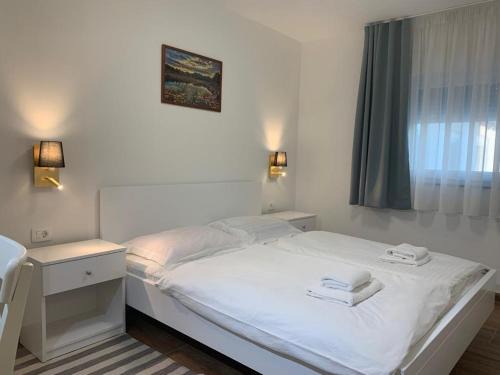 Perusic Apartment | Apartmani Albatros