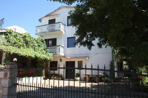 Sukosan Apartment | APARTMANI DANA SUKOŠAN