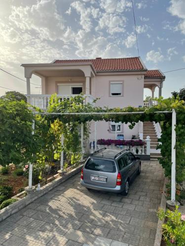 Vrh Apartment | Apartmani Mirela