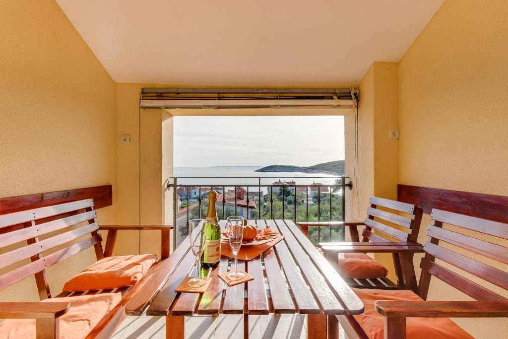Martinscica Apartment | Apartmani Tanja