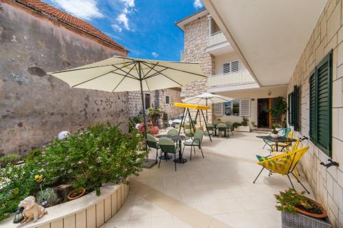 Gradac Apartment | Apartmani Ujdur
