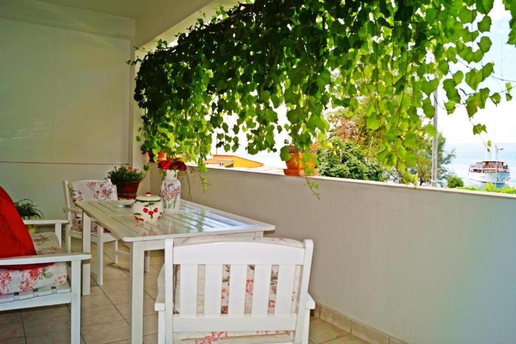 Jesenice Apartment | Apartment 20 meters from the beach