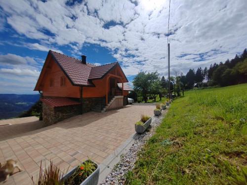 Hrastnik Apartment | Apartment Boris Sveta Planina