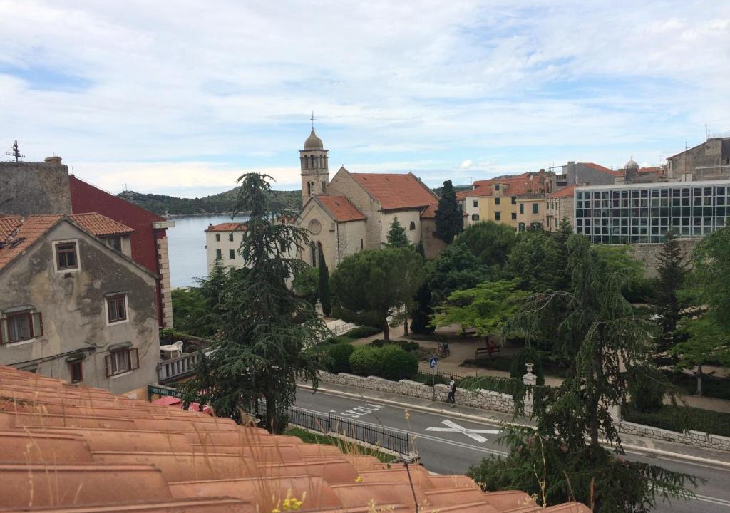 Plisac Apartment | Apartment City Vibe, great location!