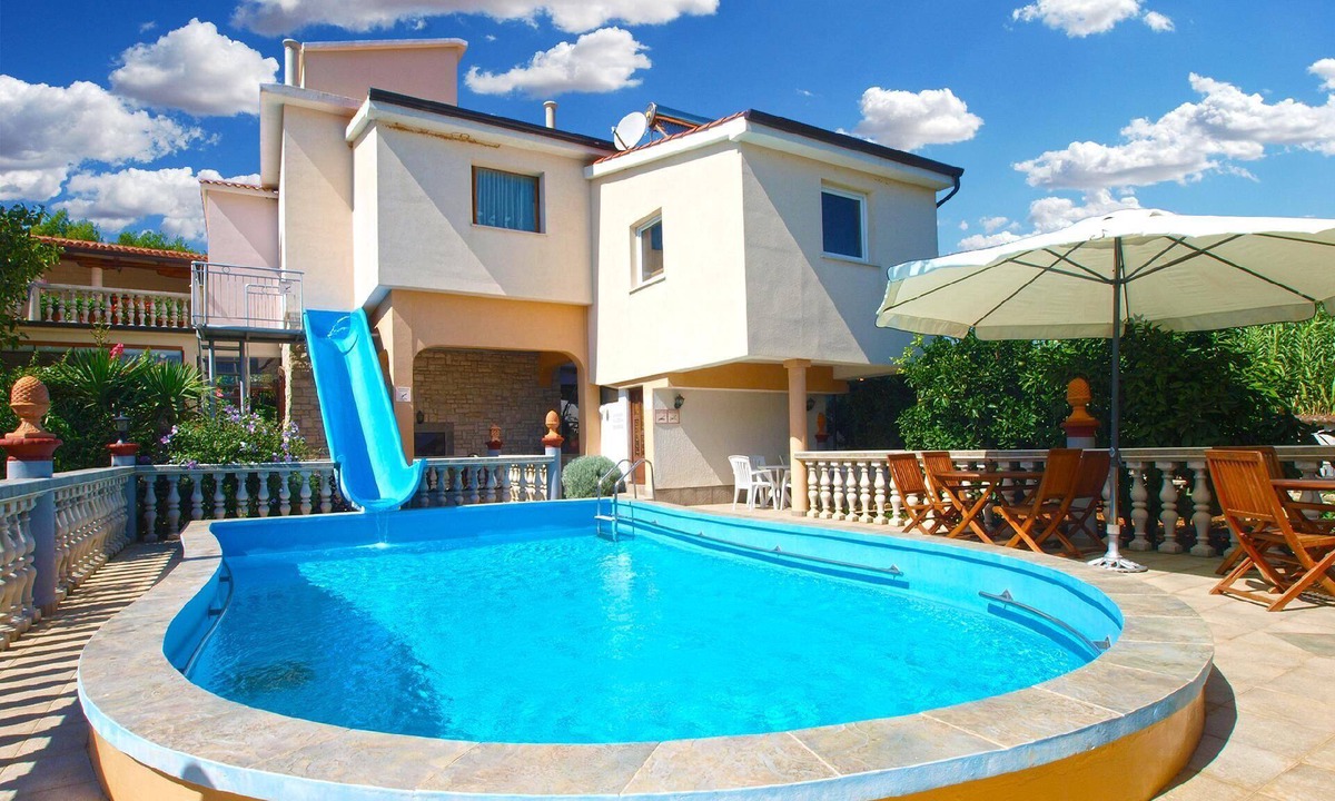 Pomer Apartment | Apartment for 4 persons approx. 55 qm in Ližnjan, Istria (South coast of Istria)