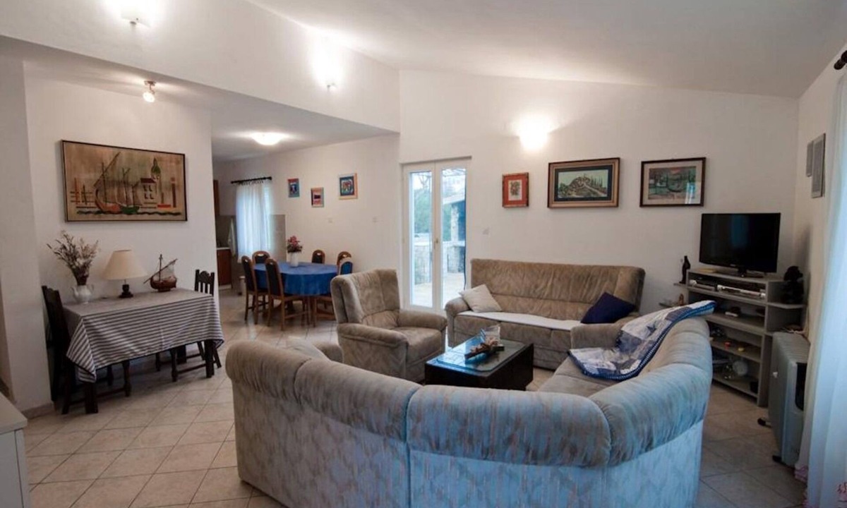 Necujam Apartment | Apartment Vera (111051-A1) - Necujam - island Solta