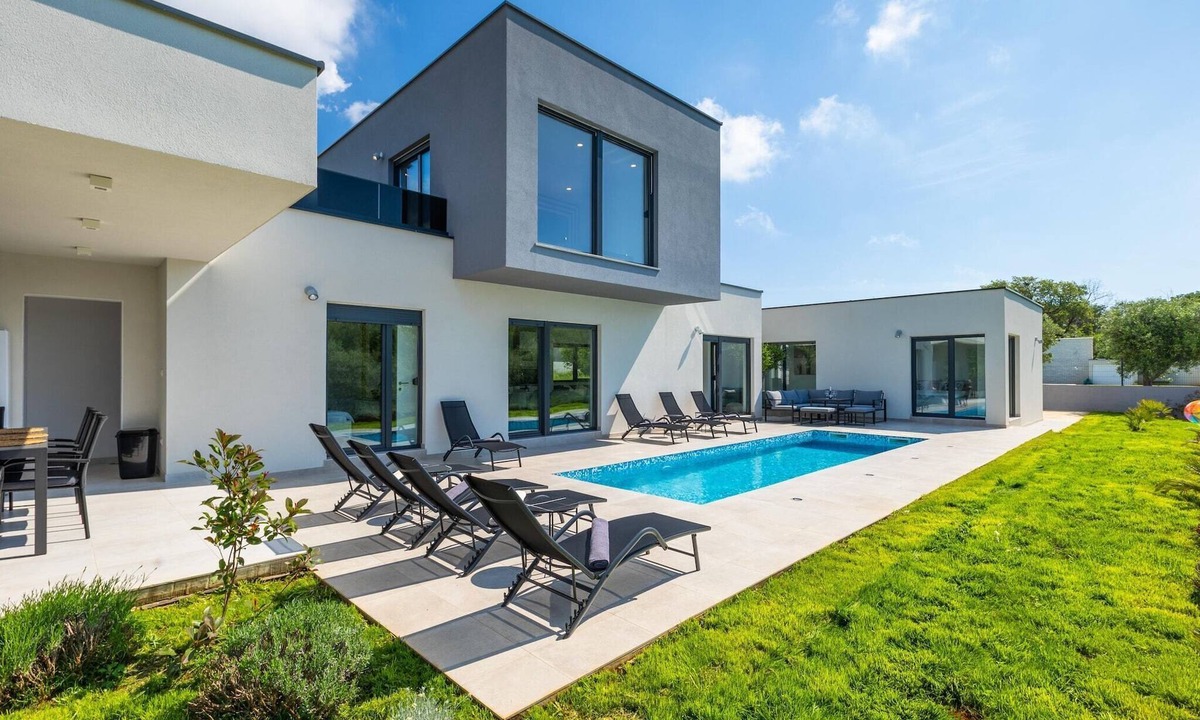 Liznjan Villa | Apartment in Croatia by the Adriatic Coast